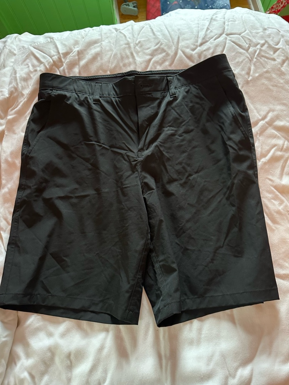 Rorie Whelan Golf Men’s Black Flat Front Shorts